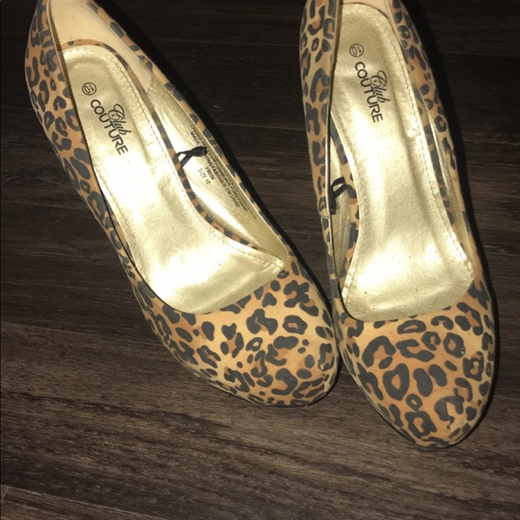 heels size 10! - Picture 2 of 2